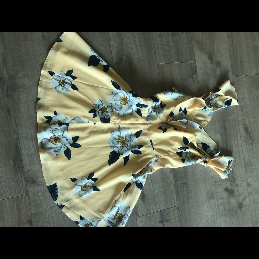 JOA Floral Yellow Dress Size XS